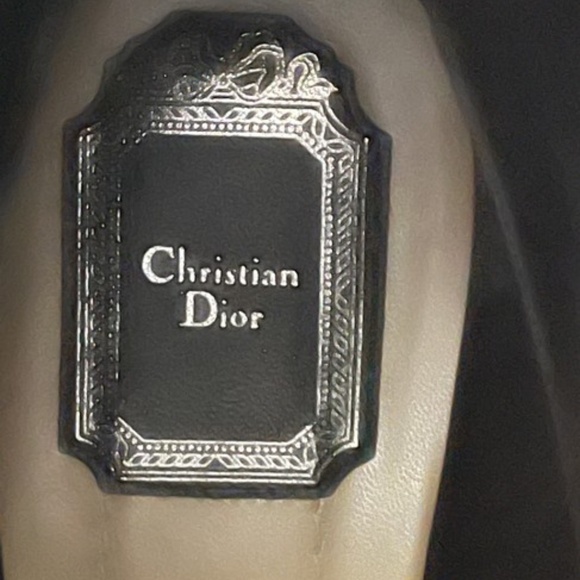 New Authentic Dior leather flat ankle bootie - Picture 6 of 7